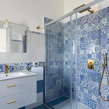 Domus Vittorio Apartment *